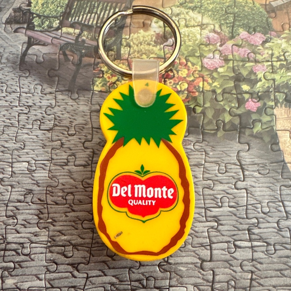 Vintage Del Monte Pineapple Keychain - Flexible Rubber Novelty Key Ring USA